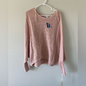 Knit batwing sweater w tags